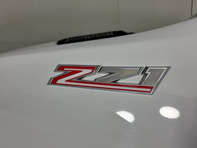 Used 2020 SUMMIT WHITE Chevrolet LTZ image 13