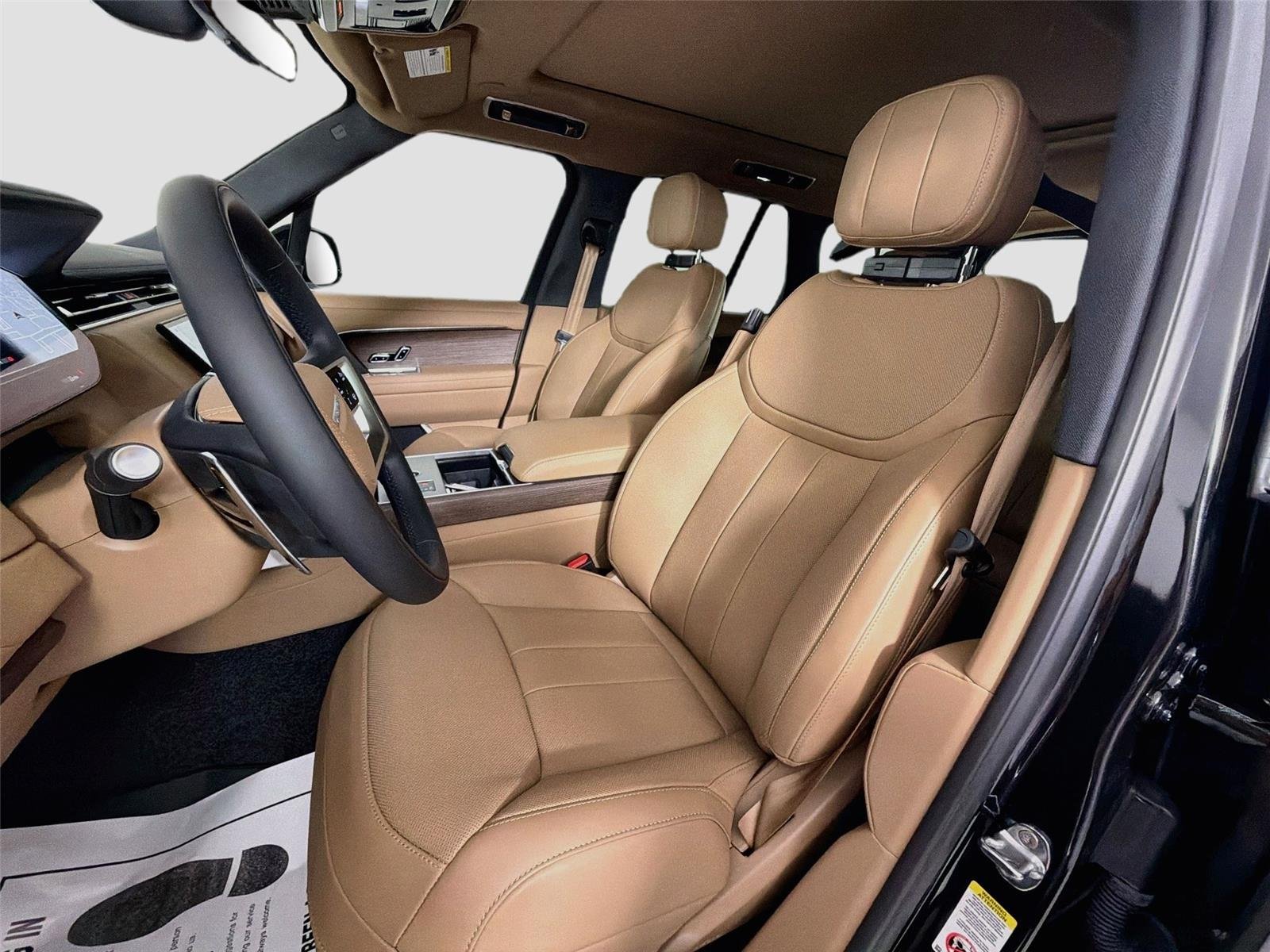 New 2026 Fuji White Land Rover SE image 21