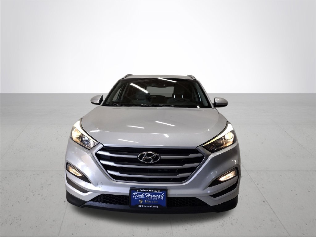 Used 2018 Molten Silver Hyundai SEL image 3