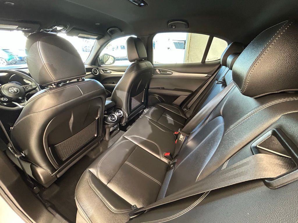 2025 Alfa Romeo Stelvio Base - Photo 30