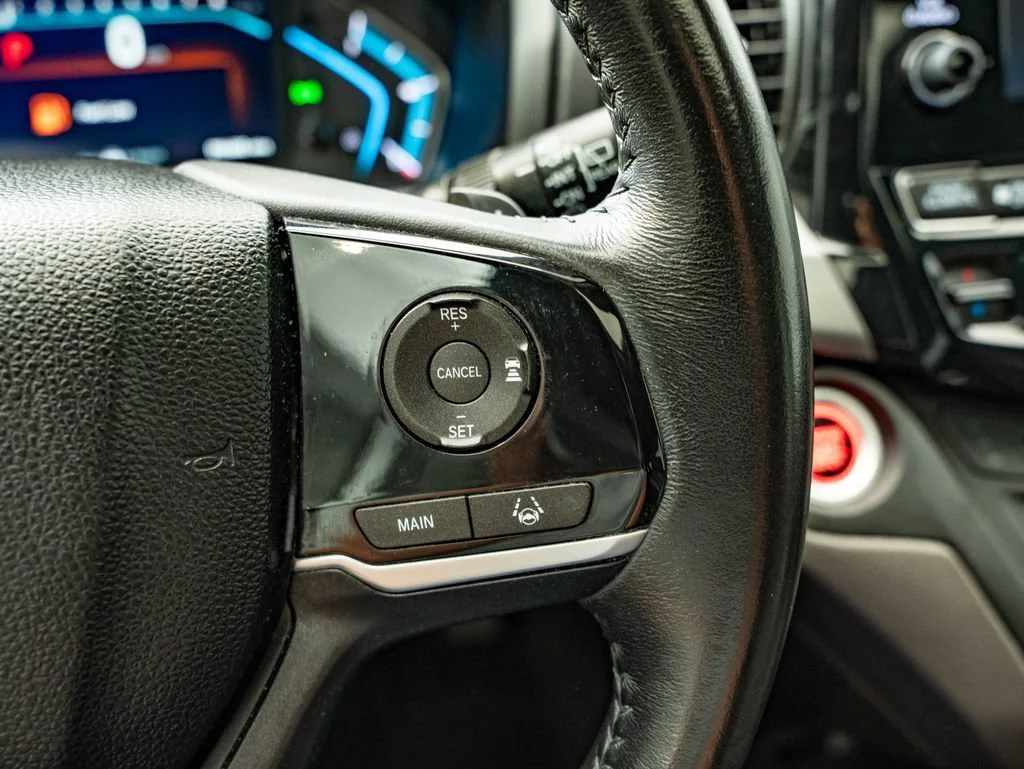 Used 2019 White Honda EX-L image 30