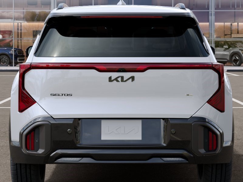 New 2027 Snow White Pearl Kia X-Line S image 13