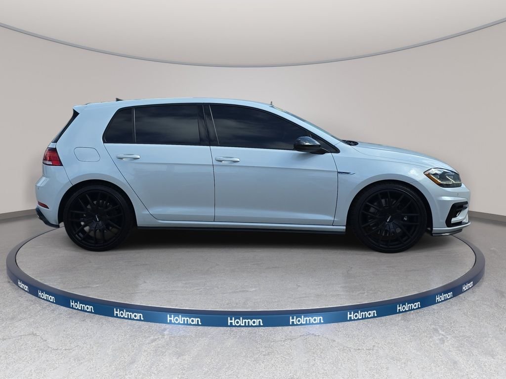 Used 2019 White Volkswagen DCC & Navigation 4Motion image 5