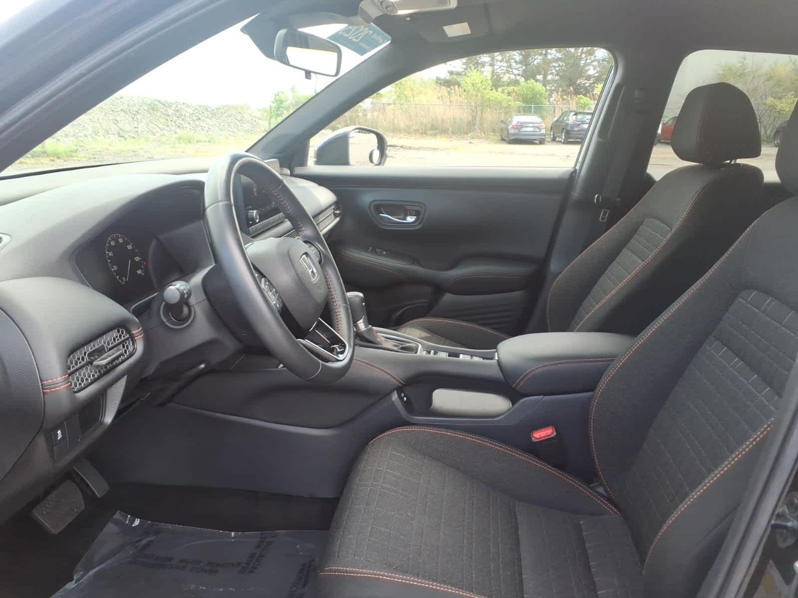 2025 Honda HR-V Sport - Photo 11