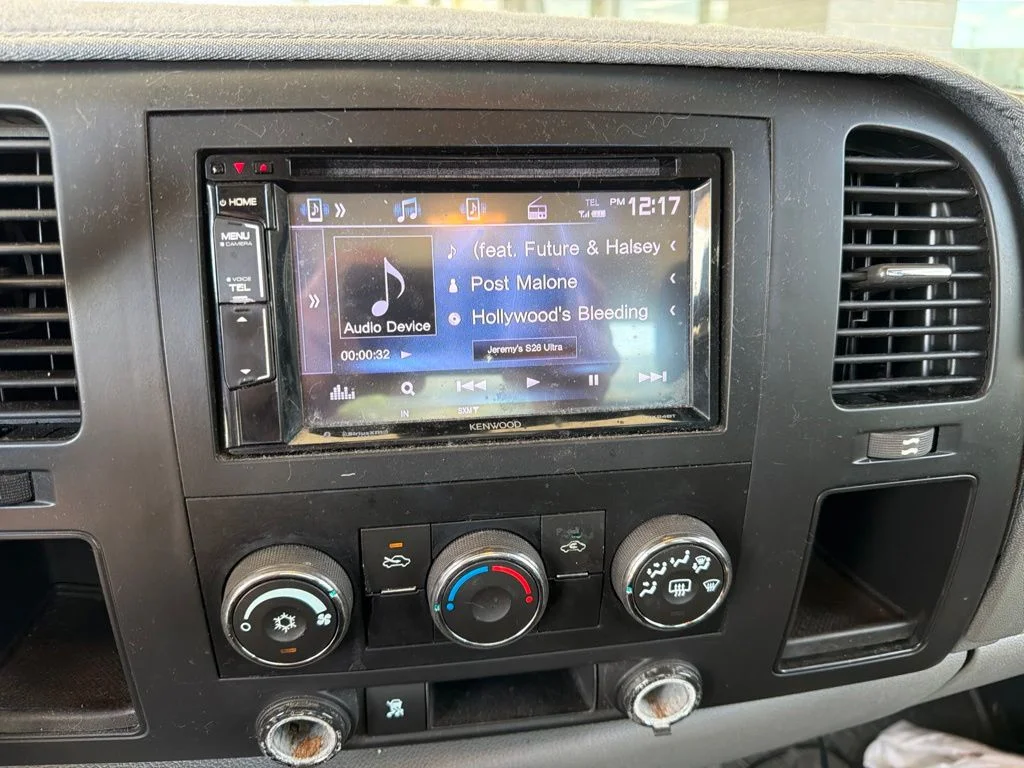 Used 2007 Gray GMC SL image 13