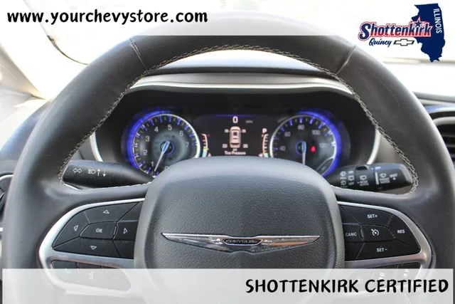 Used 2022 Gray Chrysler Touring L image 22