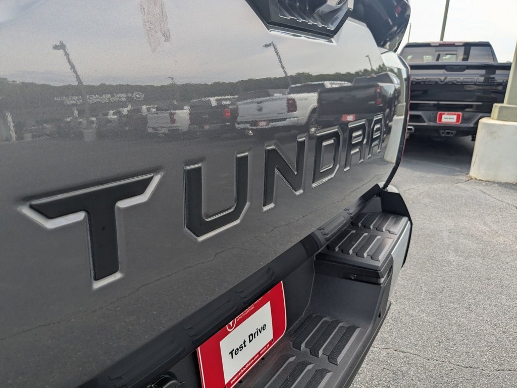 Used 2023  Toyota Limited image 28