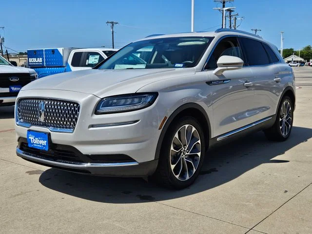 Used 2023 Ceramic Pearl Metallic Tinted Clearcoat Lincoln Reserve image 2
