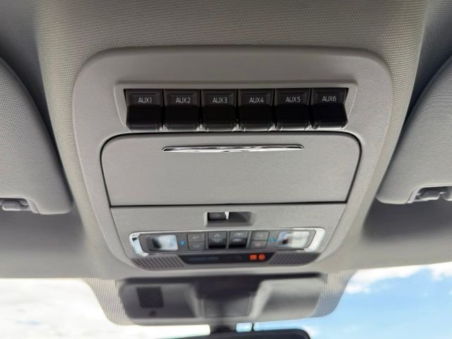 New 2026 Carbonized Gray Metallic Ford Lariat image 24