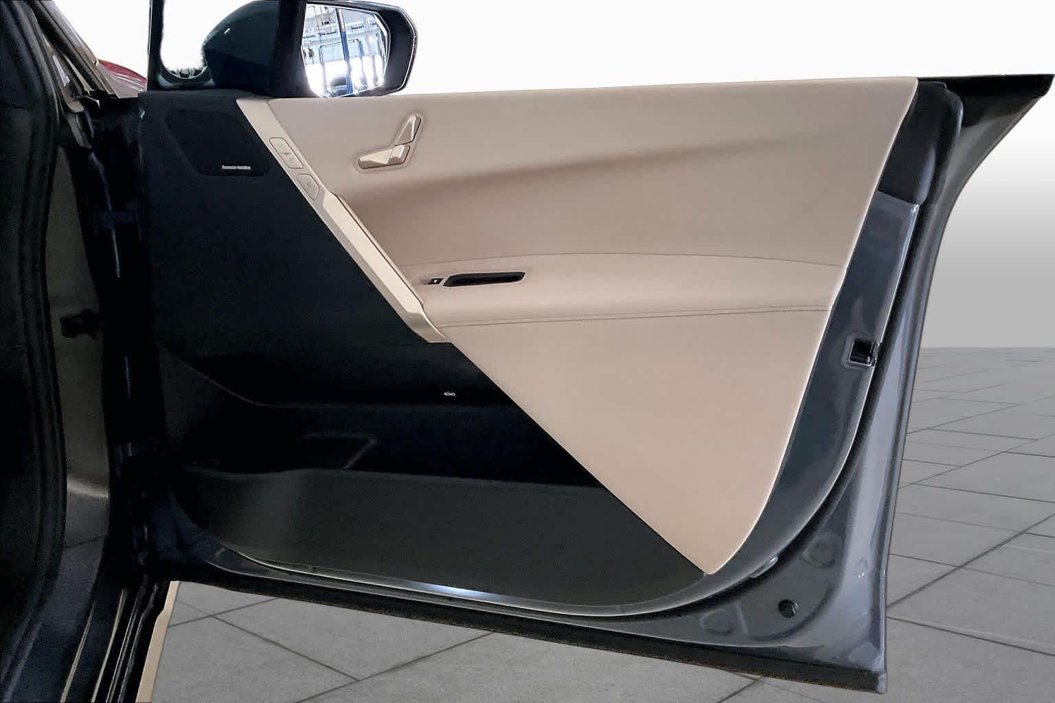 Used 2024 Storm Bay Metallic BMW xDrive50 image 20