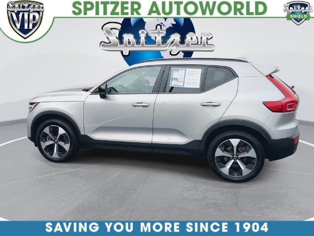 2023 Volvo XC40 Plus - Photo 11