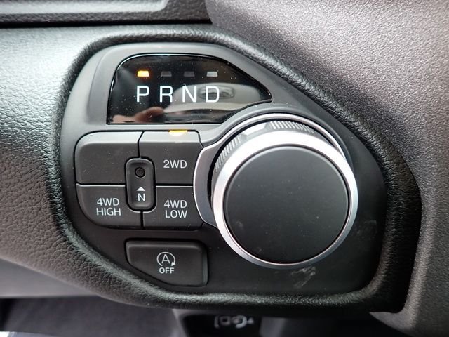 New 2026 Diamond Black Crystal Pearl-Coat Exterior Paint RAM Express image 19