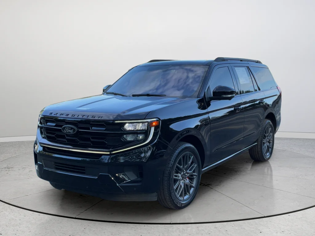 Used 2025 Black Ford Platinum image 5