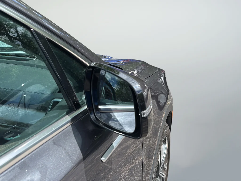 Used 2023 Gray Kia EX image 30