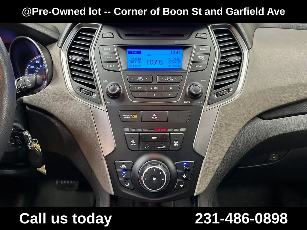 Used 2014 Gray Hyundai Base image 19