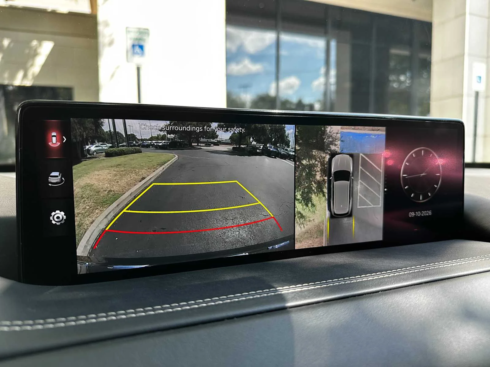 Used 2021  Genesis NA image 12