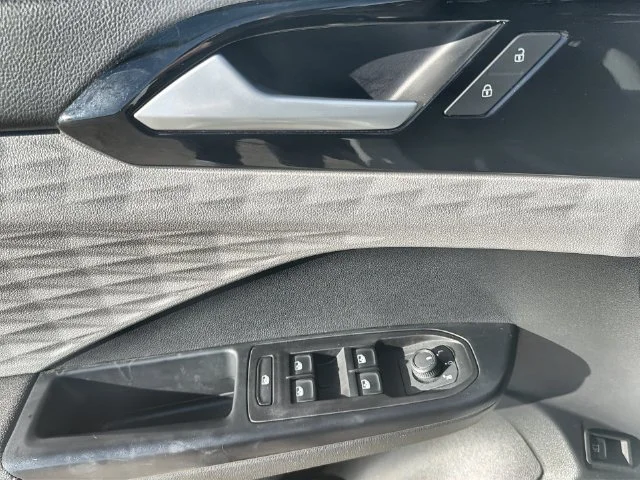 2024 Volkswagen Taos S - Photo 20