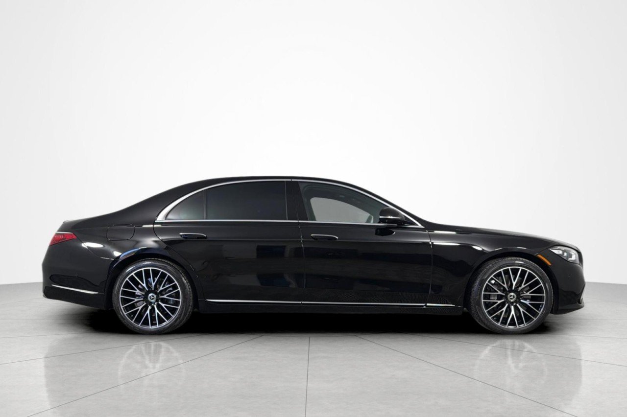 Used 2022 Black Mercedes-Benz S 580 image 6