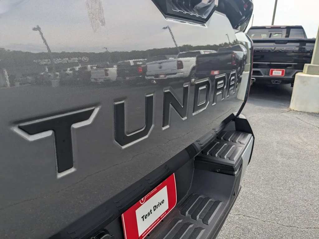 Used 2023  Toyota Limited image 28