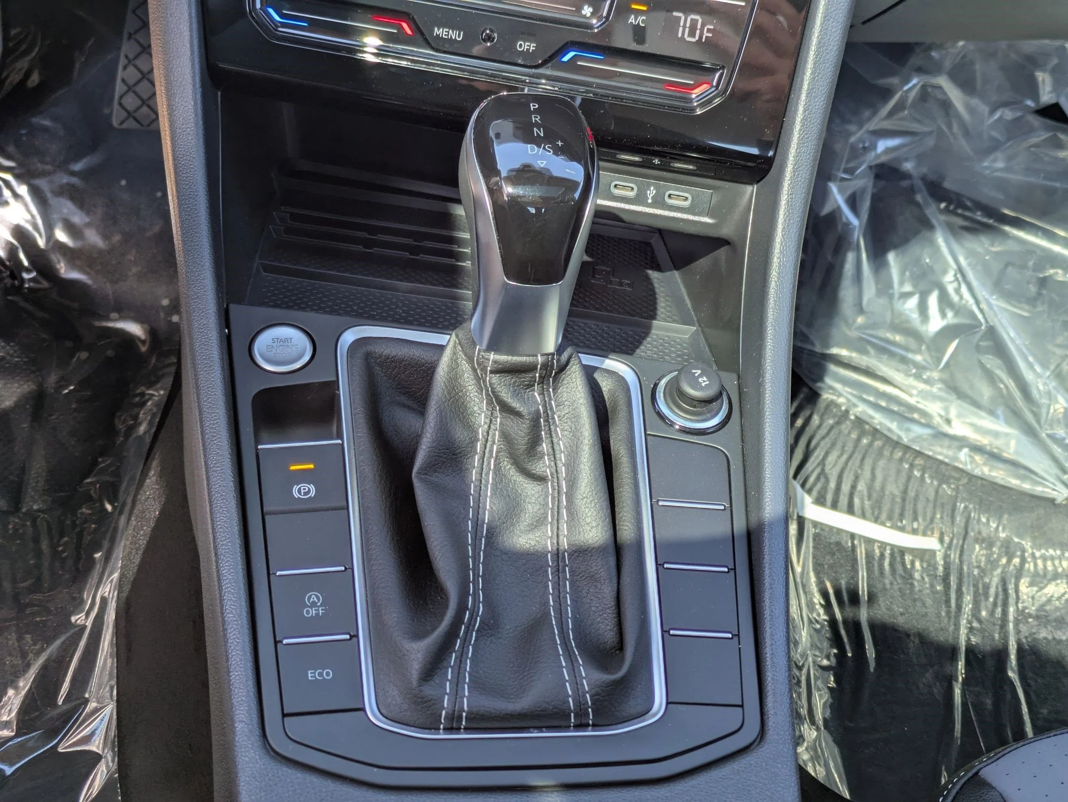 New 2026 Pyrite Silver Metallic Volkswagen SE image 12