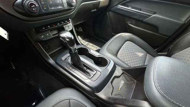Used 2022 Gray Chevrolet Z71 image 14