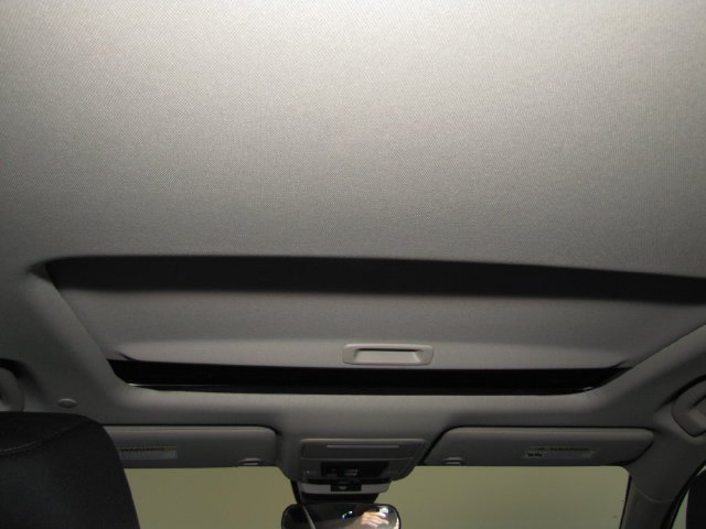 Certified Used 2025 Meteorite Honda SE image 13