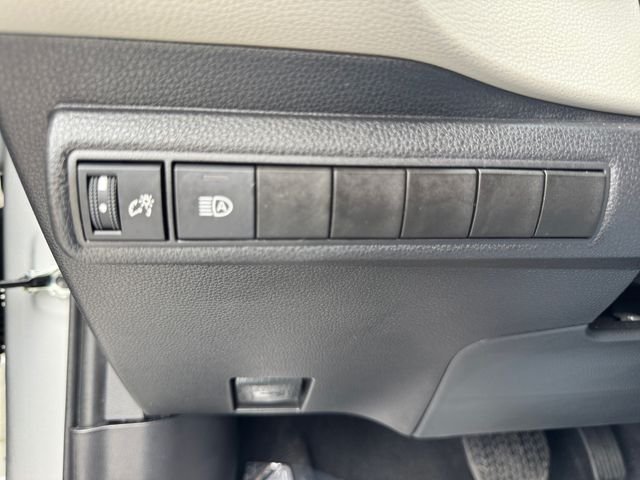 Certified Used 2025 Classic Silver Metallic Toyota LE image 27
