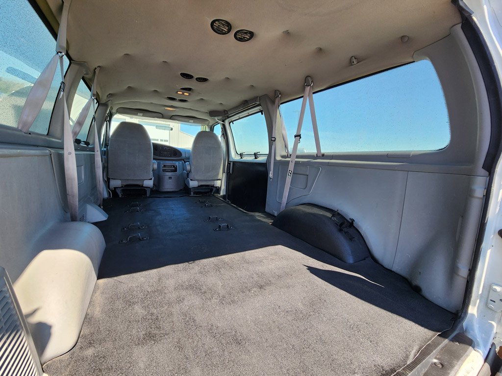 Used 2001  Ford  image 16