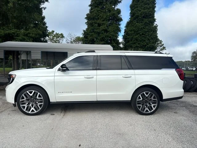 Used 2025 White Ford Platinum image 8