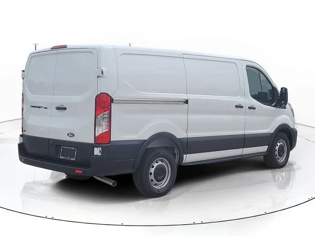 New 2026 Oxford White Ford Base image 5