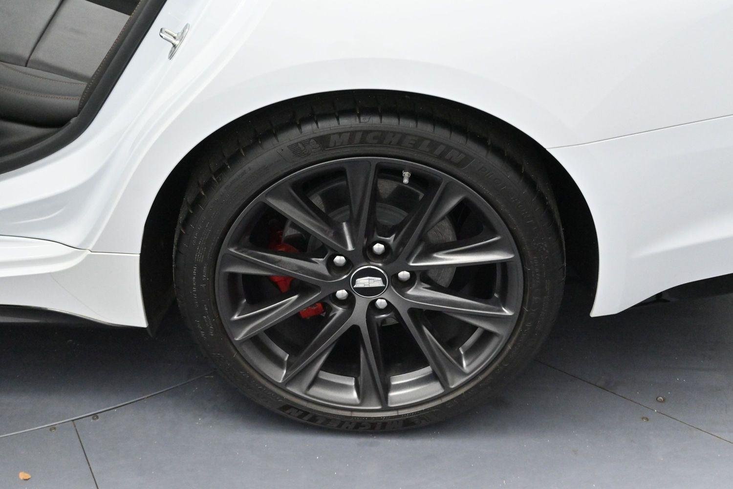 Used 2025 Summit White Cadillac V-Series image 33
