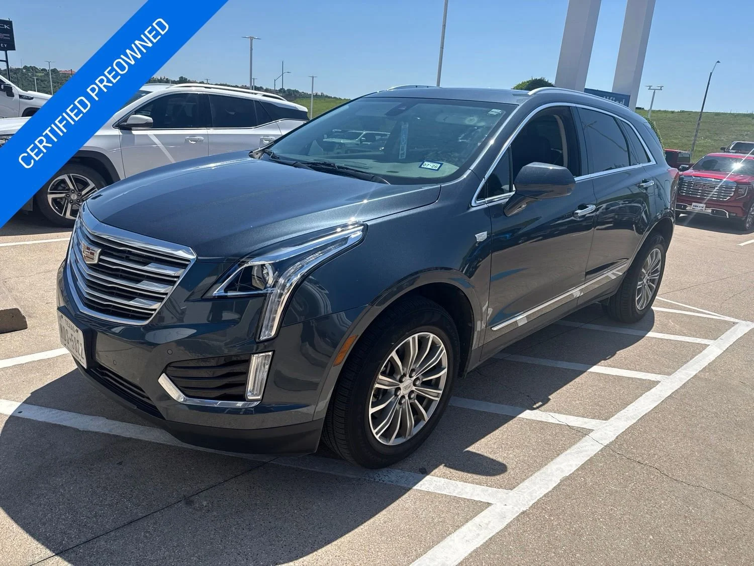 2019 Cadillac XT5 FWD Luxury's photo