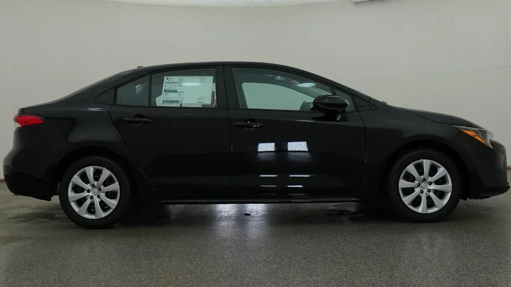 New 2026 Midnight Black Metallic Toyota LE image 13