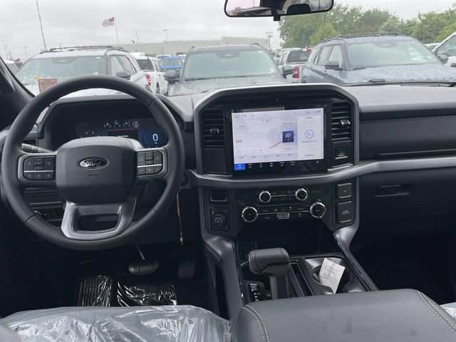 New 2026 Iconic Silver Metallic Ford XLT image 5