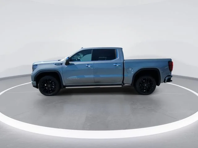 Used 2023 Silver GMC Denali image 5