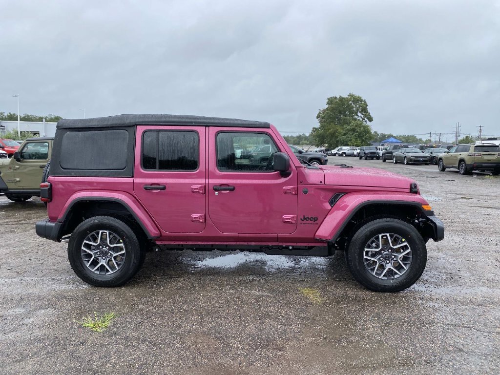 New 2026 Tuscadero Pearl-Coat Exterior Paint Jeep Sahara image 2