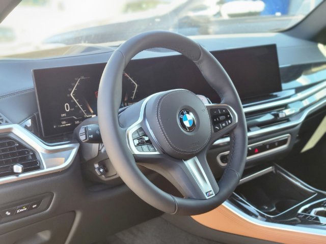 Used 2026 White BMW xDrive40i image 13