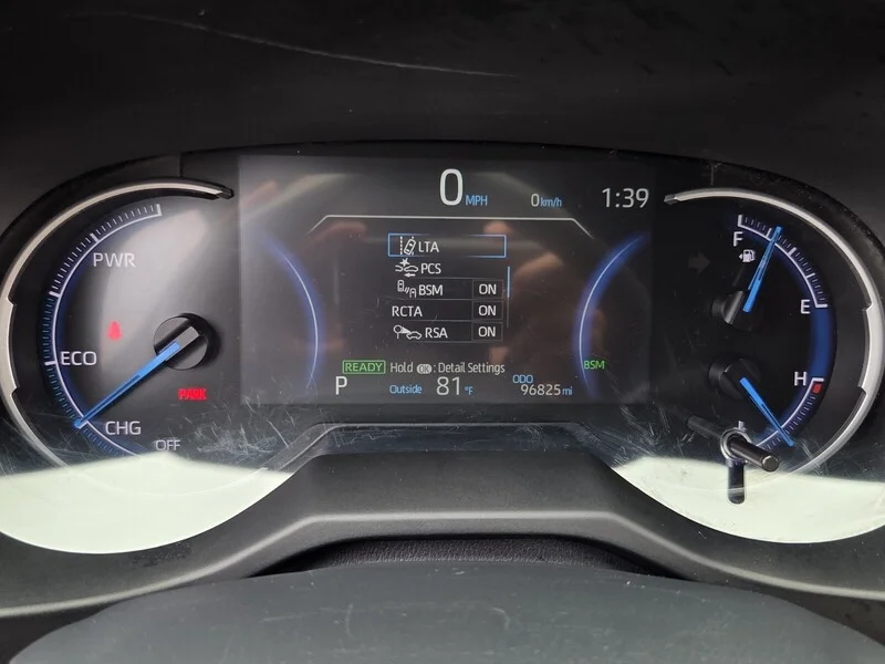 Used 2022 WHITE TOYOTA XSE image 32