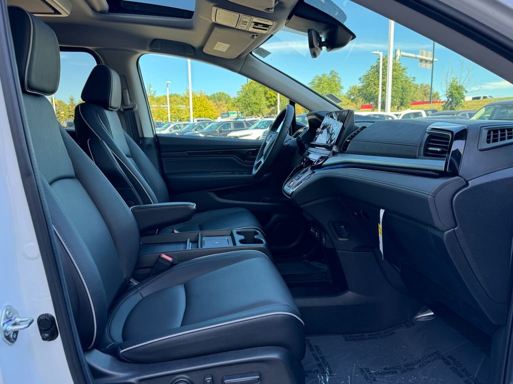 2026 Honda Odyssey Touring - Photo 28