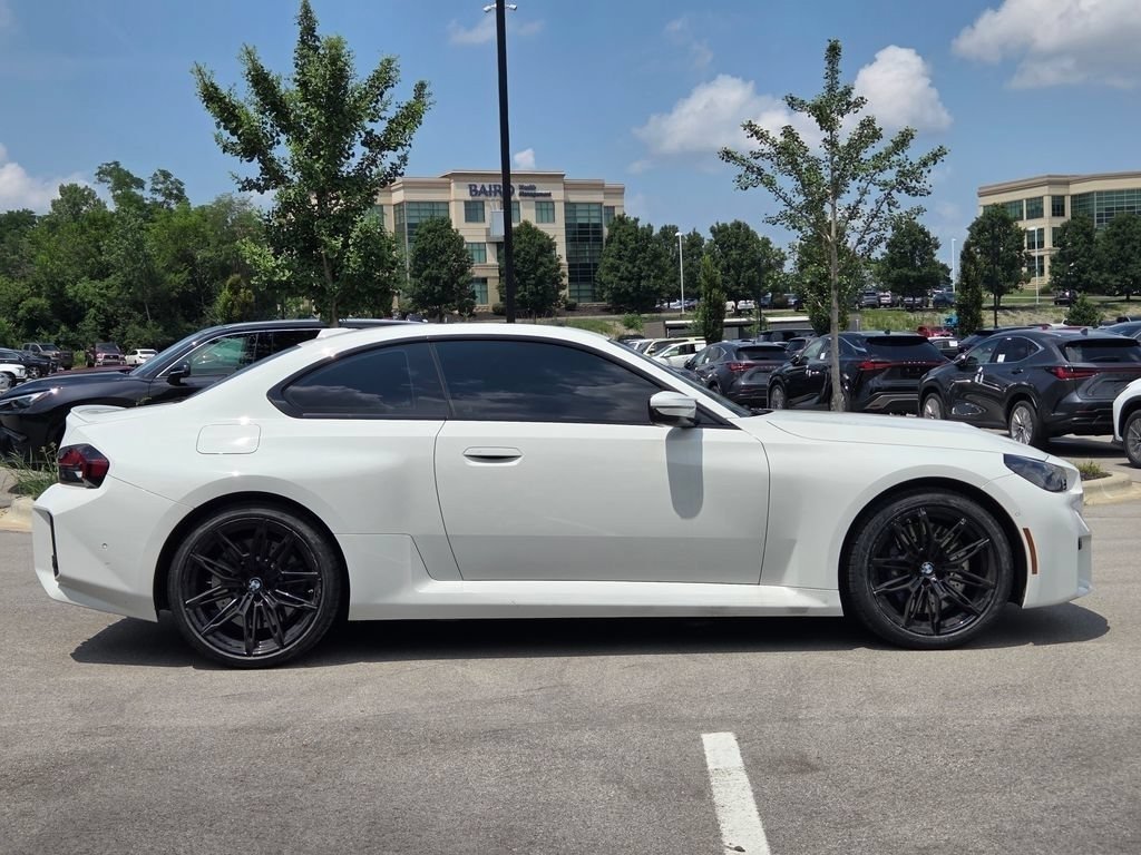 Used 2025 Alpine White BMW Base image 32