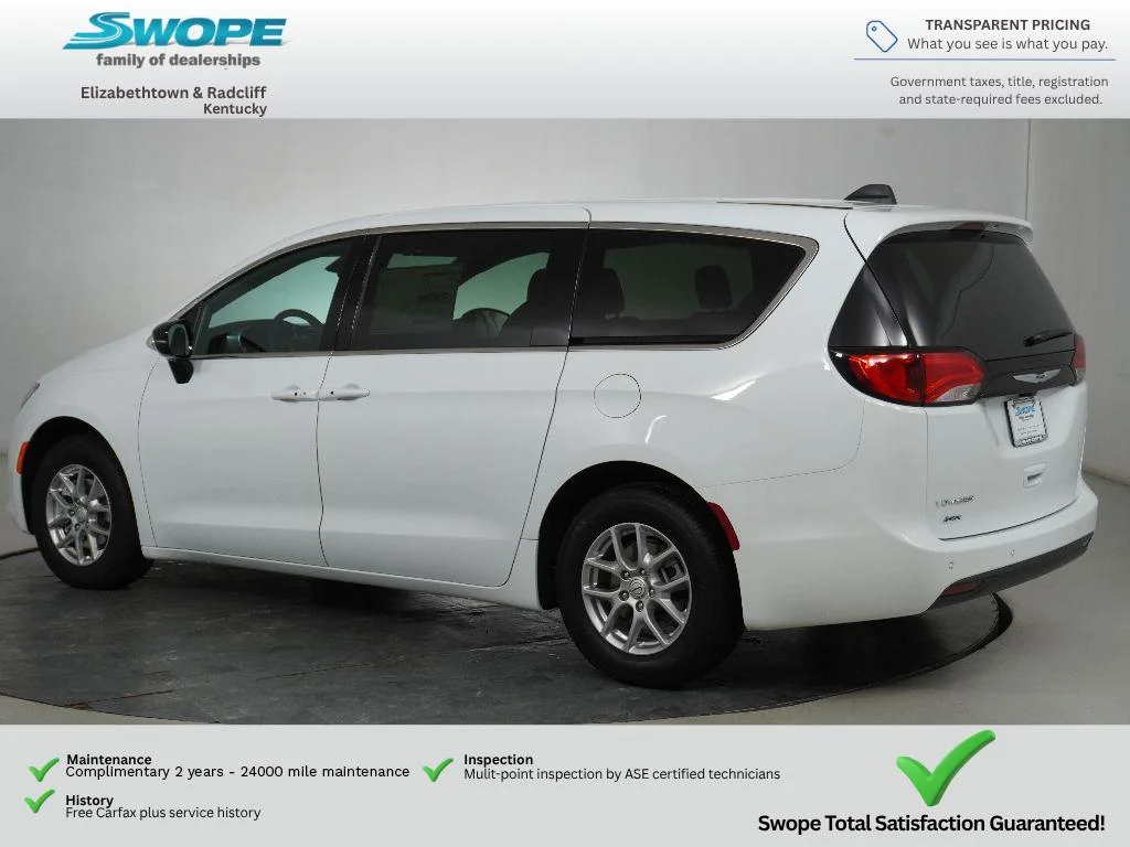 New 2026 Bright White Clear-Coat Exterior Paint Chrysler LX image 5