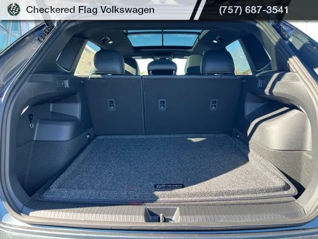 New 2026 Gray Volkswagen 2.0T SE R-Line Black image 31