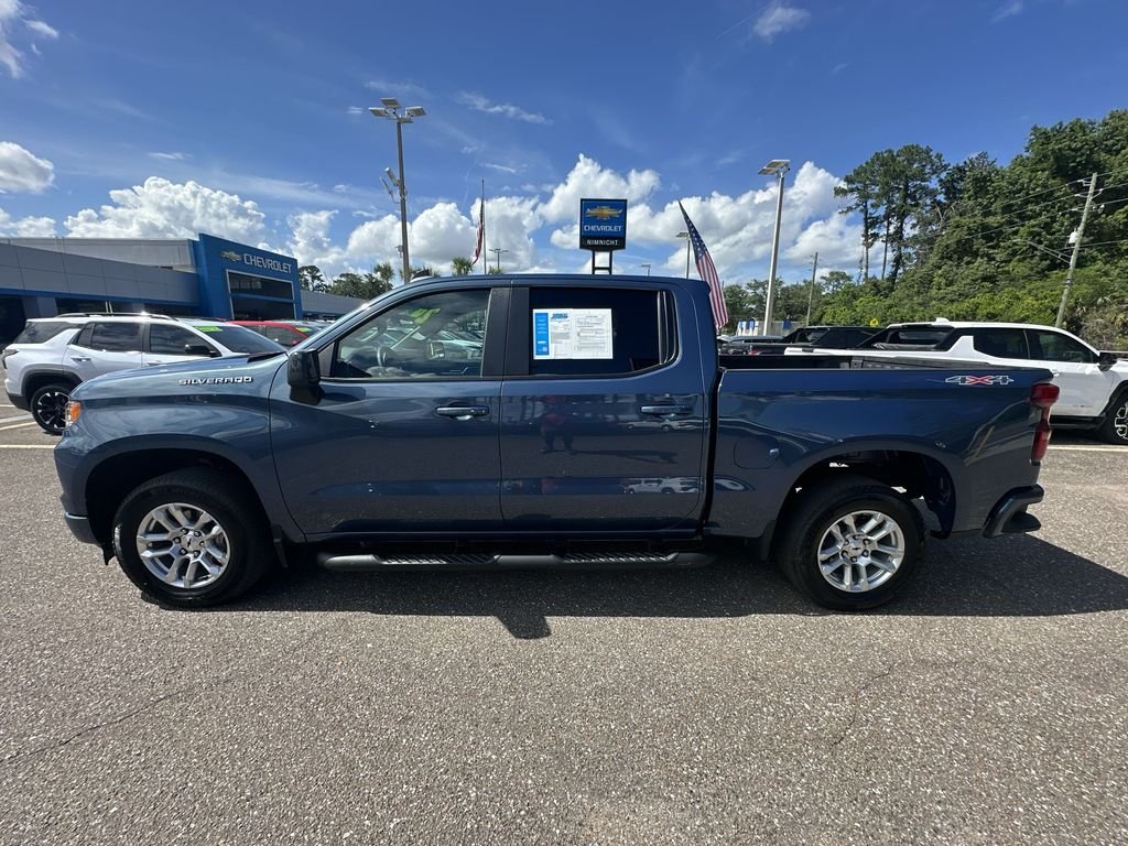 Used 2024 Lakeshore Blue Metallic Chevrolet RST image 13