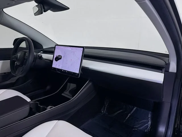 Used 2018 Gray Tesla Performance image 30