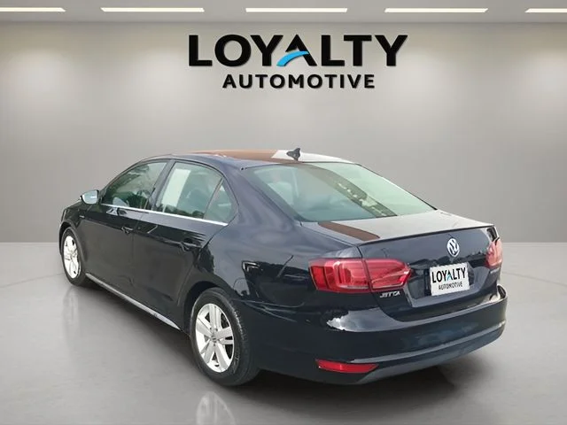 Used 2014 Black Volkswagen SEL image 4