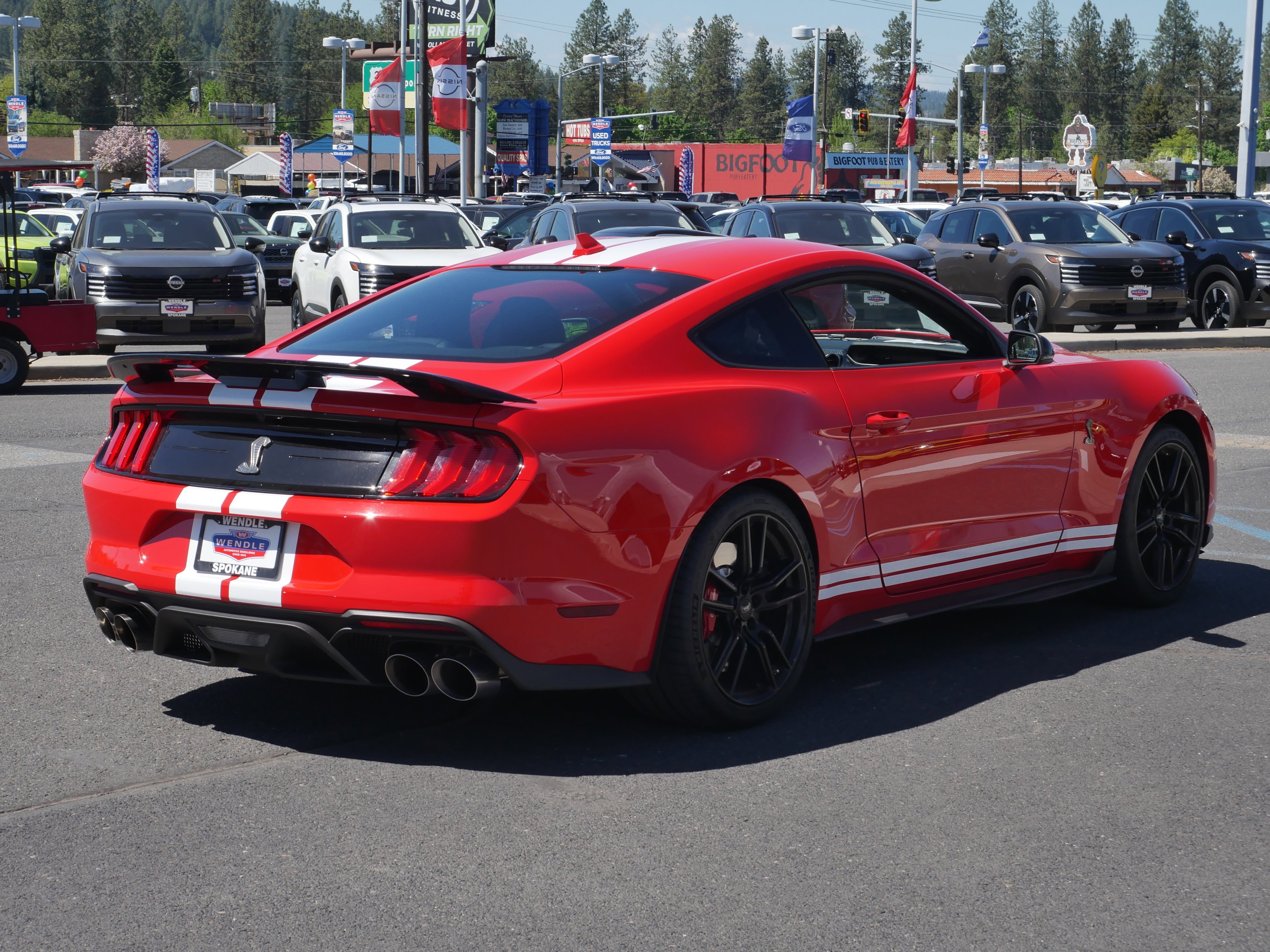 Used 2021 Race Red Ford Shelby GT500 image 32
