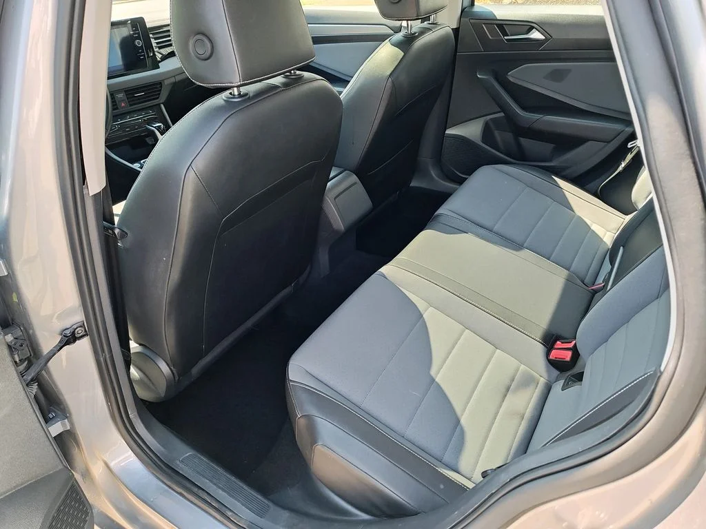 2025 Volkswagen Jetta SE - Photo 24