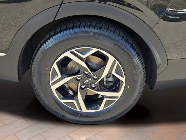 Used 2024 Black Kia LX image 21