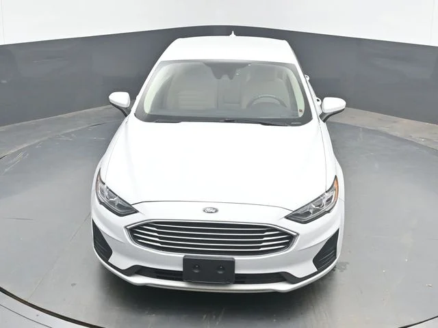 Used 2019 Oxford White Ford SE image 14