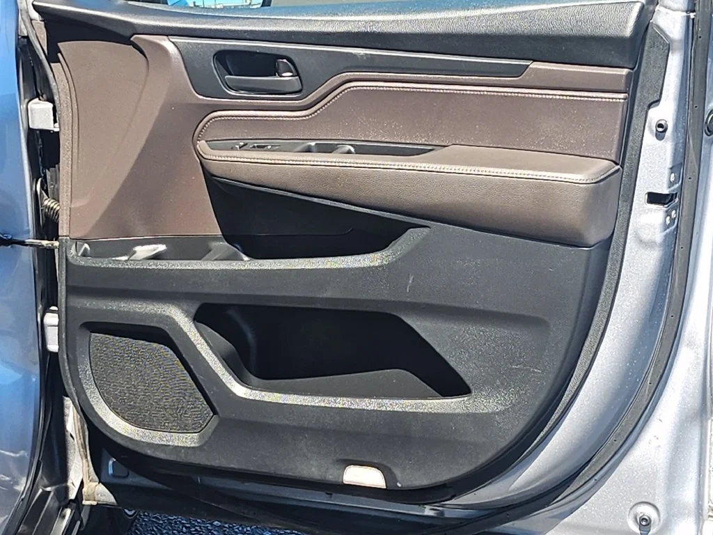 Certified Used 2019 Silver Honda LX image 34